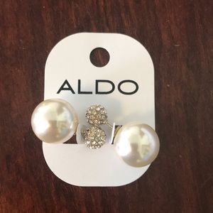 Aldo Earring.